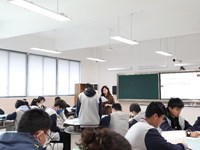 砥志研思 精进不休